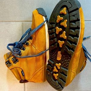 North Face - Women’s Back-To-Berkeley IV Textile Waterproof Boots